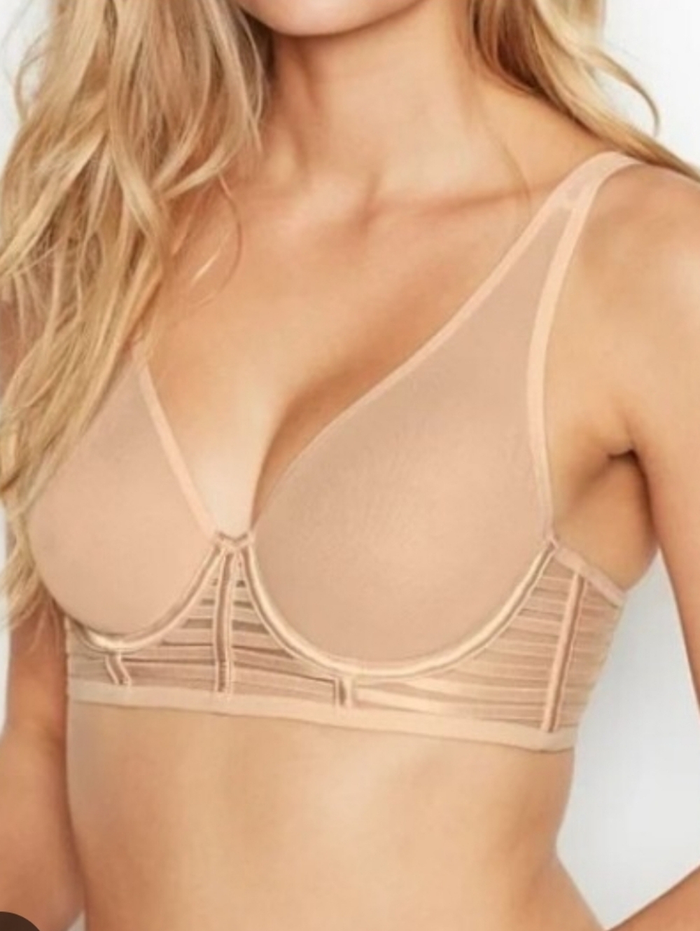 2 Victoria's Secret Bras